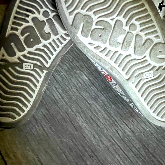 Native Jefferson Boys Kids Robot Slip On Sneakers Size 11 - Picture 3 of 3